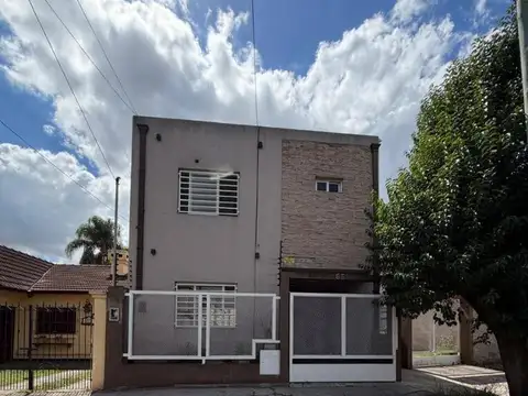 DUPLEX CUATRO AMBIENTES, EN VENTA. - ITUZAINGO NORTE