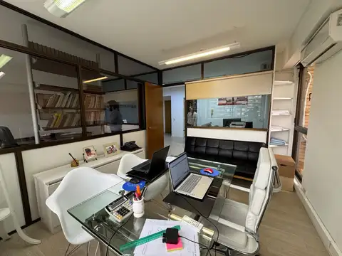 Oficina en Alquiler 21 años