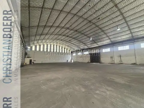 TRIANGULO SAN EDUARDO - DEPOSITO 1.315M² EN ALQUILER