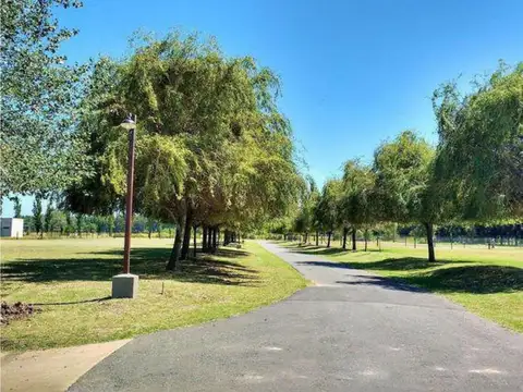 Terreno en Venta en Funes, USD 85.000