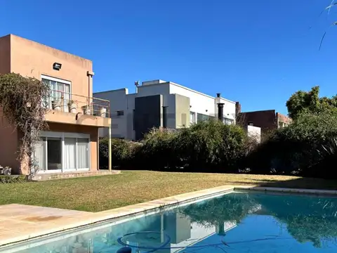 Casa de 3 dormitorios en Venta en Don Carlos