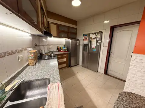 Depto Tipo Casa en Venta con 1 cocheras