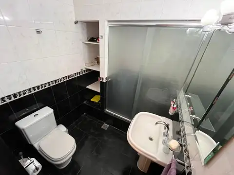 Casa 4 ambientes con garaje y quincho en venta en San Andrés