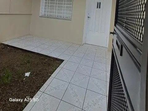 Depto Tipo Casa en Venta en Villa Adelina, USD 129.000