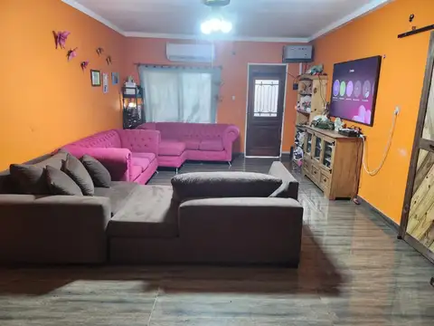 Casa En Merlo Norte Galpón Casa Atrás Y Principal