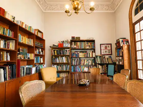Depto Tipo Casa en Venta de 5 dormitorios