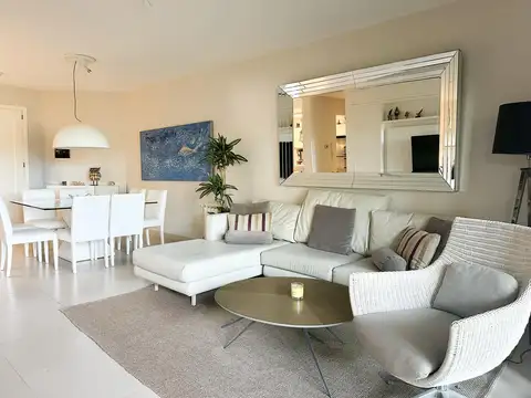 Departamento en Venta en Carilo, USD 450.000