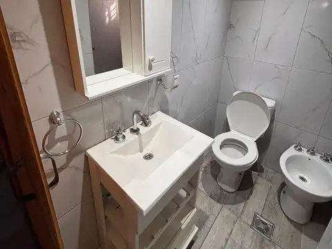 Depto Tipo Casa 2 ambientes con 1 baño