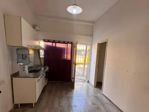 ZUFRIATEGUI 1500, Piso PB