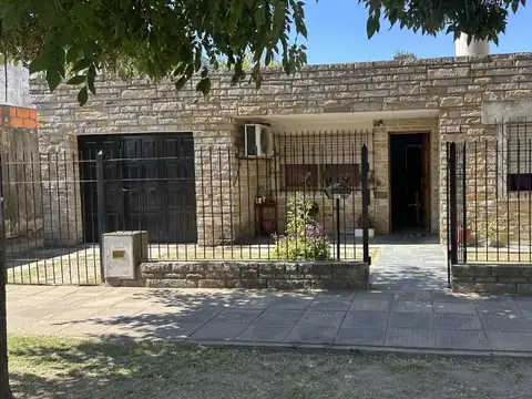CASA EN VENTA EXCELENTE UBICACION