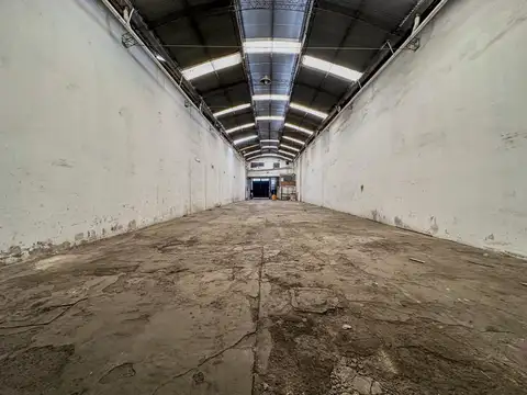 Av. Fernandez de la Cruz al 2100