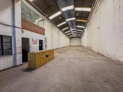 Av. Fernandez de la Cruz al 2100