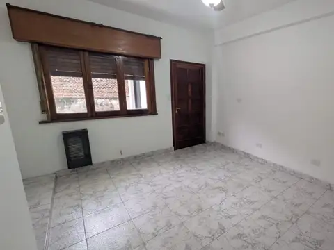 Oficina en Alquiler en Campana, $ 800.000