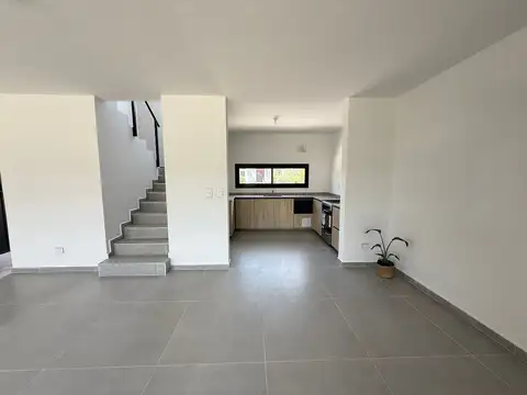 VENTA DUPLEX A ESTRENAR 3 DORM LA CATALINA