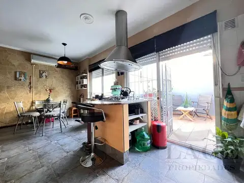 Depto Tipo Casa en Venta al Este