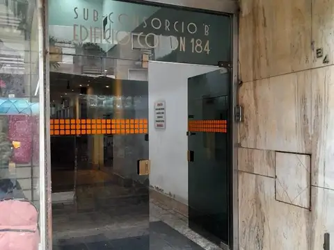 Oficina en Alquiler al Sur