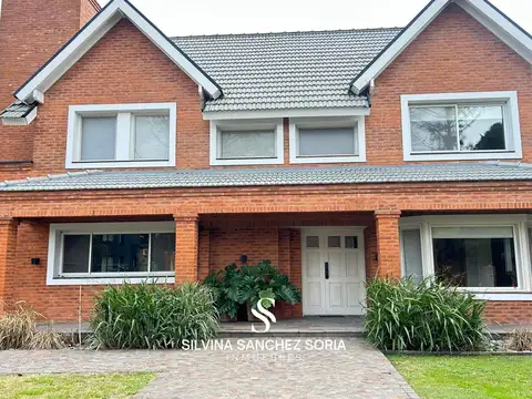 Casa en Venta de 5 dormitorios