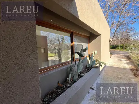 Casa en Alquiler de 3 dormitorios