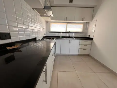 Casa en Venta en Pilar Del Este - Santa Elisa, USD 180.000