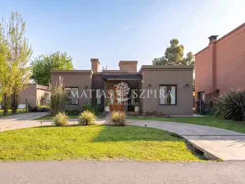 Casa en Álvarez del Bosque