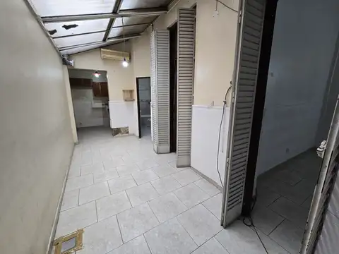 Depto Tipo Casa en Venta en Parque Chacabuco, USD 75.000