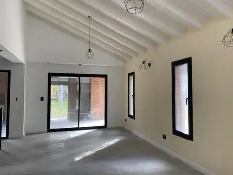 Casa en Venta en El Jaguel, USD 155.000