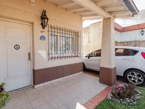 Casa en Venta en Haedo Sur, USD 185.000