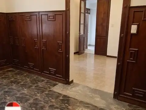 SE ALQUILA LOCAL CENTRICO - CALLE ESQUIU 