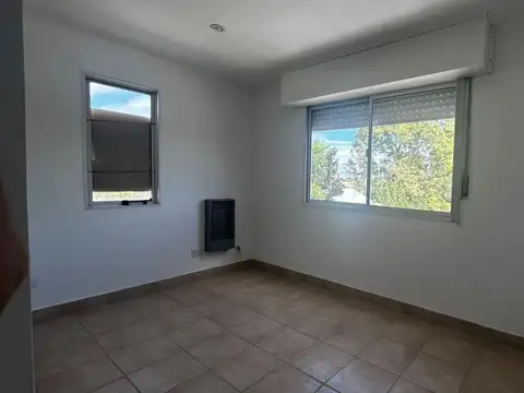 Oficina en Alquiler en Cipolletti, $ 2.000.000