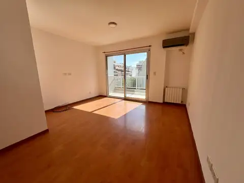 Exc depto. 2 amb. con balcón al frente - Exc zona - Muy luminoso - Amenities