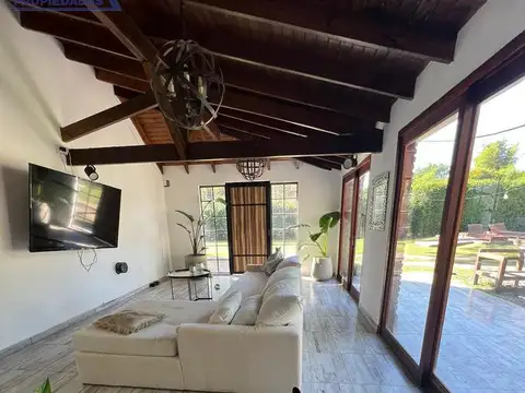 Casa en Venta en Villa de Mayo, USD 225.000