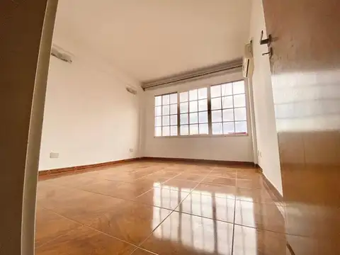 Larralde 1110 , Piso 6