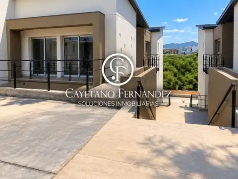 Casa en Alquiler de 3 dormitorios