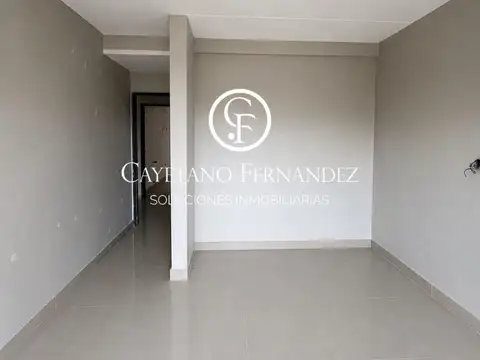 Gonzalo Saravia 900