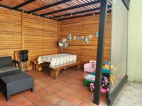 Casa 3 ambientes con 2 baños