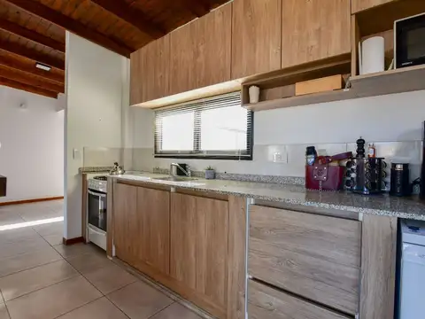 Depto Tipo Casa 4 ambientes con 2 baños