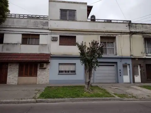 AMENABAR 1925  - FRENTE - DOS DORMITORIOS - PATIO