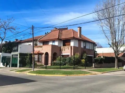 VENTA DE CASA DE 5 AMB EN FLORIDA
