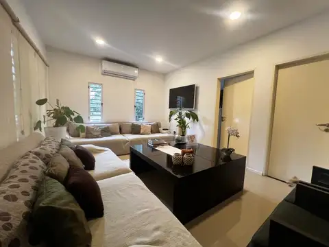 Casa en Alquiler en Pereyra, USD 1.600