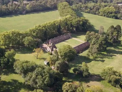 B°cdo Almahue, Pres. Derqui 2599