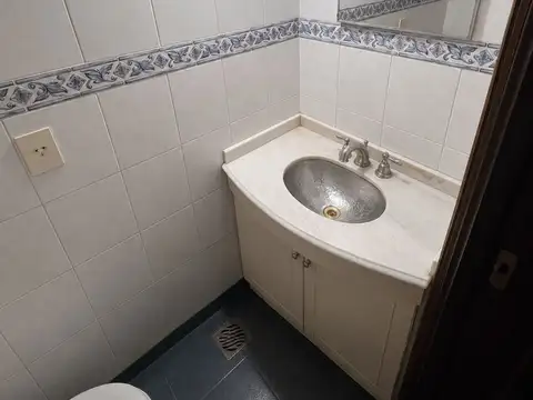 Departamento 4 ambientes con 2 baños