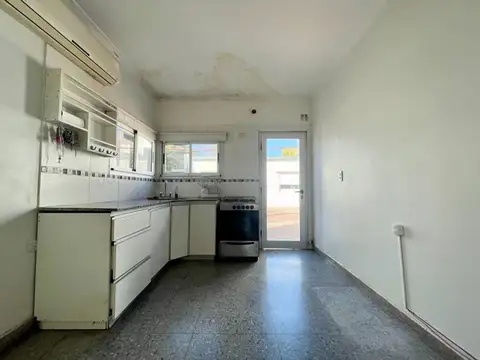 Casa en Venta en Los Hornos, USD 54.000