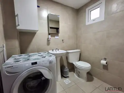 Casa 3 ambientes con 2 baños
