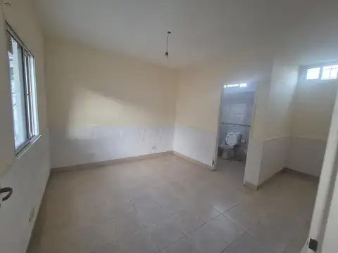 Depto Tipo Casa 2 ambientes con 1 baño