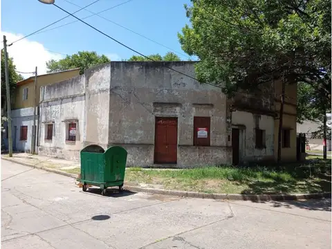 TOSSI Y 9 DE JULIO