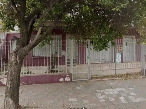 CASA EN VENTA CON DEPARTAMENTO INDEPENDIENTE CENTRO AMERICA