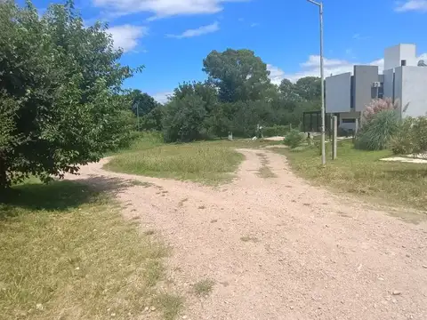 Terreno en Venta en Villa Catalina, USD 40.000