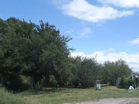 TERRENO EN VENTA 800 mts Villa Catalina 1era etapa