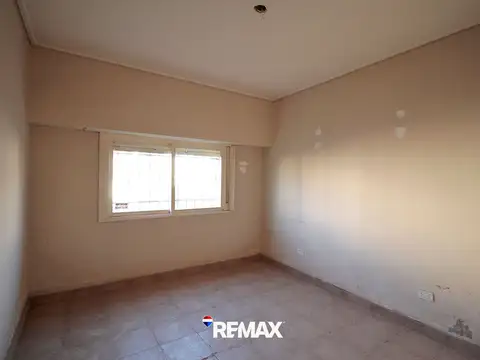 Depto Tipo Casa en Venta 50 años