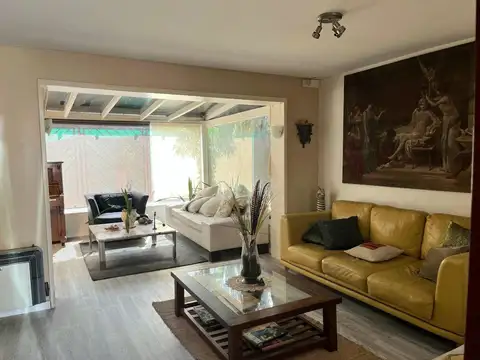Casa en Alquiler Temporal con 1 cochera